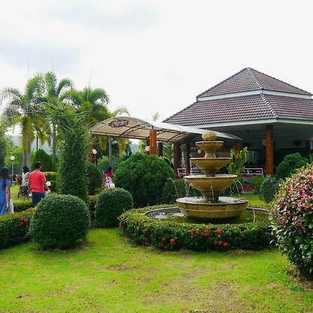 Tanaosri & Creekside Resort Suan Phueng Exterior photo