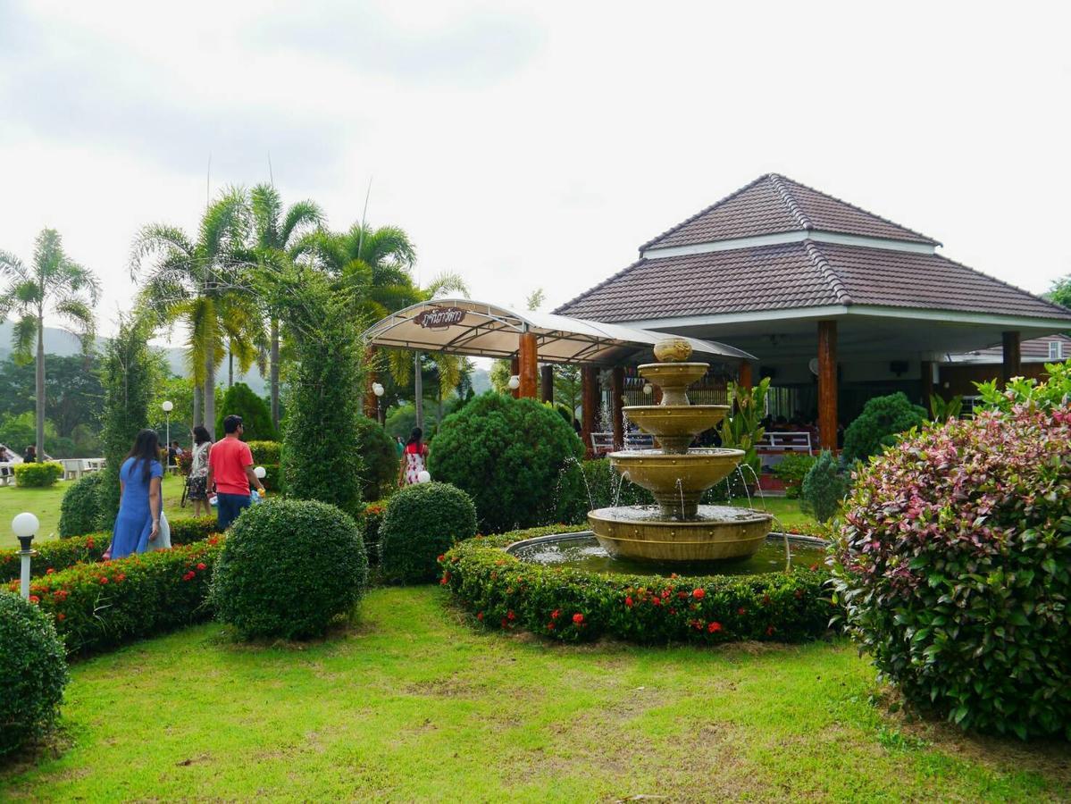 Tanaosri & Creekside Resort Suan Phueng Exterior photo